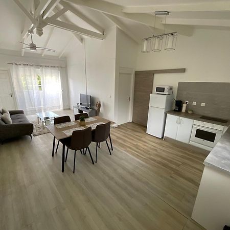 Appartamento Location Les Flamboyants Sainte-Anne  Esterno foto